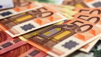 Οίκος αξιολόγησης Fitch: προβλέπει υψηλότερους ρυθμούς ανάπτυξης της ελληνικής οικονομίας