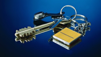 Ζεσταίνονται οι μεταβιβάσεις ακινήτων-Έρχεται κύμα γονικών παροχών