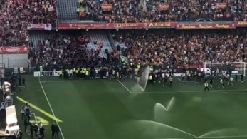 Ligue 1: Εισβολή οπαδών και επεισόδια στο Λανς-Λιλ (vid)