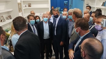 Το ξεχωριστό δώρο στον Κυριάκο Μητσοτάκη