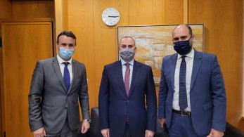 Συνάντηση Μαρκόπουλου με Καραγιάννη για την υποθαλάσσια ζεύξη Σαλαμίνας