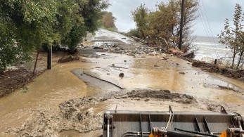 Λάρισα: Σοβαρές ζημιές από την κακοκαιρία στα παράλια του δήμου Αγιάς
