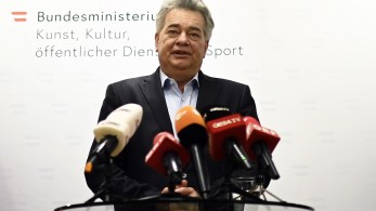 Αυστρία: Ο αντικαγκελάριος δηλώνει ότι ο κυβερνητικός συνασπισμός θα συνεχίσει το έργο του