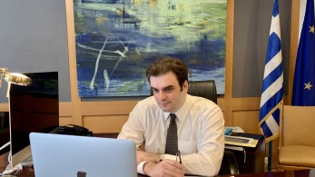 Πιερρακάκης: Η ανάρτηση με τον πίνακα που κοσμεί το γραφείο του