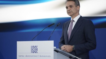 Εύσημα Μητσοτάκη σε Καραμανλή και Σαμαρά