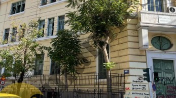 Γυαλιά καρφιά τα έκαναν οι επίγονοι του Τσίπρα – Εικόνες ντροπής σε υπό κατάληψη σχολείο