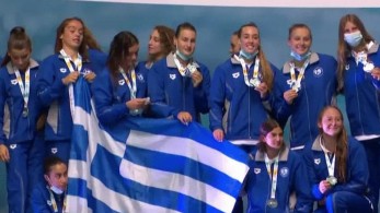 «Ασημένια» τα κορίτσια της εθνικής νέων γυναικών