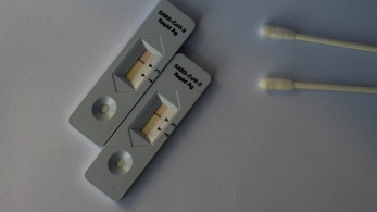 Από σήμερα η διάθεση self-test για τους μαθητές από τα φαρμακεία