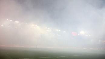 Super League 1: Νέα διακοπή, λόγω καπνογόνων, στο «Γ. Καραϊσκάκης»