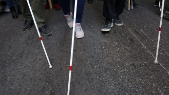 Μαρτύριο για τους τυφλούς: Τους αναγκάζουν να εξετάζονται κάθε δύο χρόνια
