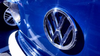 Η Volkswagen σχεδιάζει να στείλει στην ανεργία 30.000 εργαζόμενους