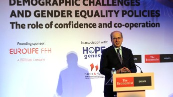 Χατζηδάκης: Πέντε νέα μέτρα κατά της δημογραφικής κρίσης