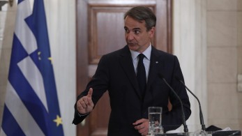 Ράπισμα Μητσοτάκη σε προκλητική δημοσιογράφο: «Δεν θα έρχεσαι σε αυτό το κτίριο να με προσβάλεις»