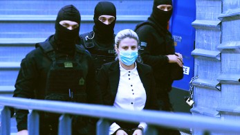 Επίθεση με βιτριόλι: Εντός της ημέρας η απόφαση για την 37χρονη κατηγορούμενη