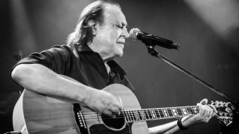 Πέθανε ο τραγουδιστής Χρήστος Κυριαζής