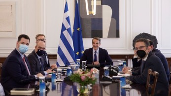 “Πράσινη βόμβα” από Μητσοτάκη: Απαγόρευση πώλησης ΙΧ βενζίνης και diesel “Πράσινη βόμβα” από Μητσοτάκη: Απαγόρευση πώλησης ΙΧ βενζίνης και diesel