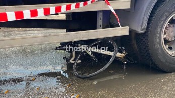 Τραγωδία στη Θεσσαλονίκη: Νεκρή ποδηλάτισσα που παρασύρθηκε από φορτηγό