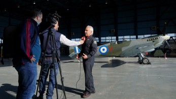 28η Οκτωβρίου: Στον ουρανό τη Θεσσαλονίκης το ελληνικό Spitfire-Ενθουσιασμένος ο Βρετανός πιλότος