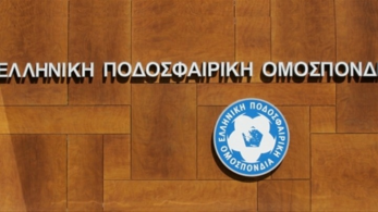 Επίθεση σε αθλητικό δικαστή της ΕΠΟ-Του “έσπασαν” το αυτοκίνητο