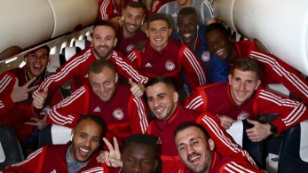 Ολυμπιακός: Αποθέωση για τους θριαμβευτές του Emirates (vids)