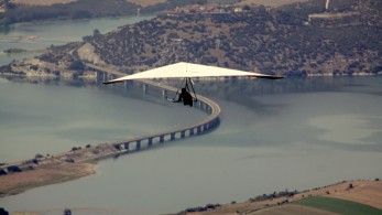 Επικίνδυνη η γέφυρα των Σερβίων λόγω φθοράς
