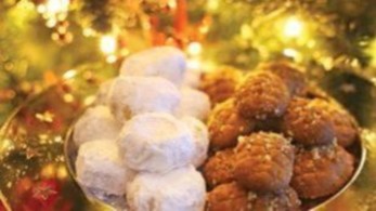 Τι συμβουλεύουν οι διατροφολόγοι σε αυτούς που το… παράκαναν τις γιορτές