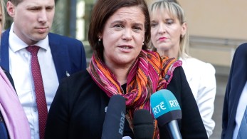 Βόρεια Ιρλανδία: Ιστορική συμφωνία βάζει τέλος σε αδιέξοδο ετών