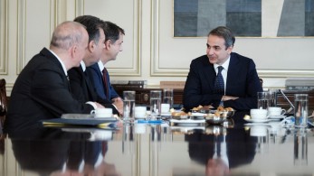 Τι συζήτησαν Μητσοτάκης-Θεοχάρης: Όλος ο σχεδιασμός για τον τουρισμό