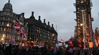 Brexit: Τι αλλάζει για τους Έλληνες πολίτες και τις επιχειρήσεις