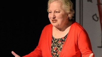 Έκτακτη επανάληψη της παράστασης «Το Ανάκτορο στην Άνω Τούμπα» την Παρασκευή