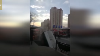 Κίνα: Δρόμος «κατάπιε» λεωφορείο- Έξι νεκροί και 10 αγνοούμενοι (vid)