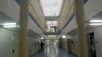 Εκτεταμένα επεισόδια με τραυματίες στις φυλακές Αυλώνα