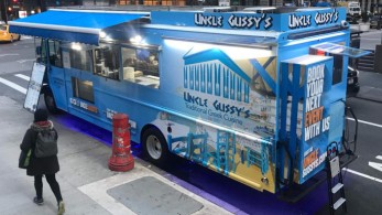 Η ελληνική καντίνα που έκανε τη Νέα Υόρκη να παραληρεί (pics)