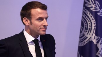 Μακρόν… μαινόμενος: Γιατί φώναζε σε Ισραηλινούς «περάστε έξω» (vid)