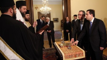 Ορκίστηκαν οι Μηταράκης, Κουμουτσάκος