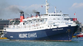 Στο Λαύριο έμεινε το «ΕΞΠΡΕΣ ΠΗΓΑΣΟΣ» λόγω βλάβης