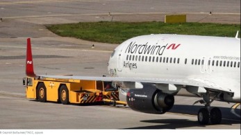 Περιπετειώδης προσγείωση στην Αττάλεια – Τρύπησε το πάτωμα αεροσκάφους (pic)