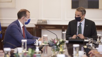 Εύσημα του Επιτρόπου Περιβάλλοντος στον Πρωθυπουργό: Πραγματικά φιλόδοξο το πλέγμα δράσεων που προτείνατε