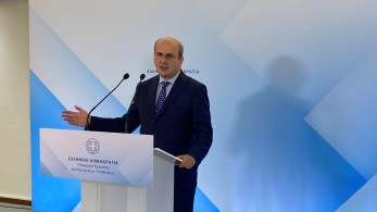 Χατζηδάκης: Ο ΕΦΚΑ εκσυγχρονίζεται – Οι 8 μεγάλες αλλαγές