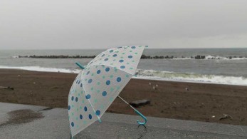 Καιρός: Συννεφιά, τοπικές βροχές και ισχυροί άνεμοι