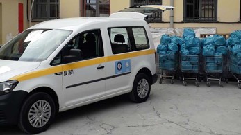 O Δήμος Αθηναίων διανέμει 350 τόνους τροφίμων σε 25.610 άπορους