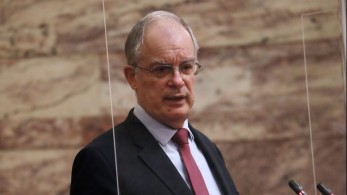 Τασούλας για “δράκα” που παρεμπόδισαν την κατάθεση στεφανιού στο Πολυτεχνείο: “Ανιστόρητοι και απαράδεκτοι”