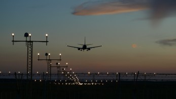 “Μετάλλαξη Μποτσουάνα”: Μπλόκο της ΕΕ σε αεροπορικά ταξίδια από νότια Αφρική