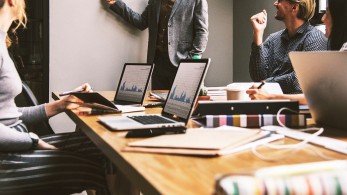 Brain drain: Κύμα επιστροφής στην Ελλάδα τα επόμενα χρόνια