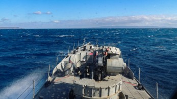 Επίσκεψη στην ανωτάτη Διακλαδική Σχολή Πολέμου από τον αρχηγό ΓΕΝ