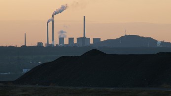 Ατμοσφαιρική ρύπανση και κορωνοϊός-Τι δείχνει έρευνα με επικεφαλής Έλληνα επιδημιολόγο