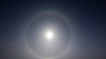 Μελέτη meteo: Αυξάνεται σταδιακά η ηλιακή ακτινοβολία που φτάνει στο έδαφος