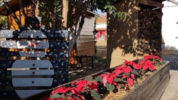 Μέτρα για ασφαλή Χριστούγεννα: Θεματικά πάρκα μόνο για εμβολιασμένους εισηγούνται οι ειδικοί