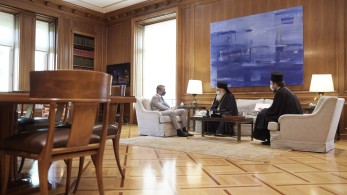 Νίκος Γ. Σακελλαρόπουλος: Μητσοτάκης και παππάδες