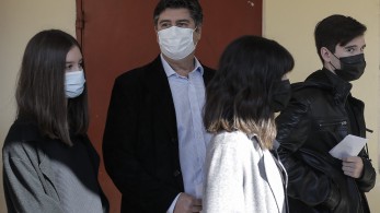 Στην Καλλιθέα ψήφισε η οικογένεια της Φώφης Γεννηματά